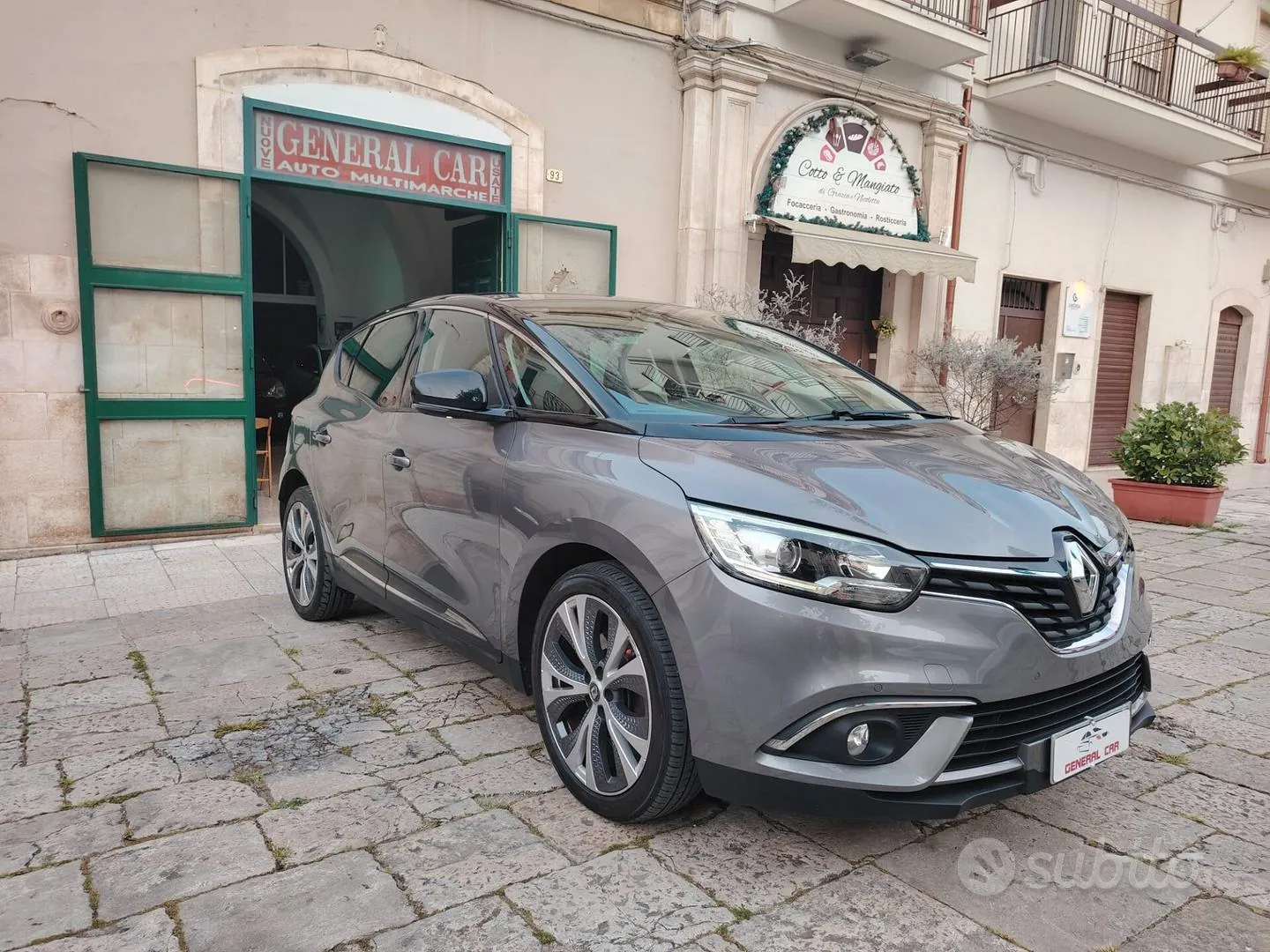 Renault Scenic 2017 photo 2