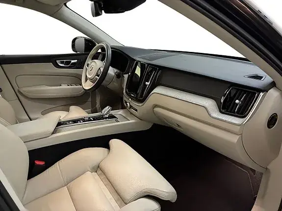 Volvo Xc60 2021 photo 4