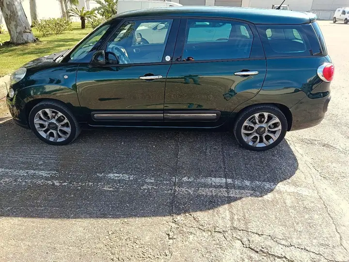 Fiat 500L 2015 photo 2