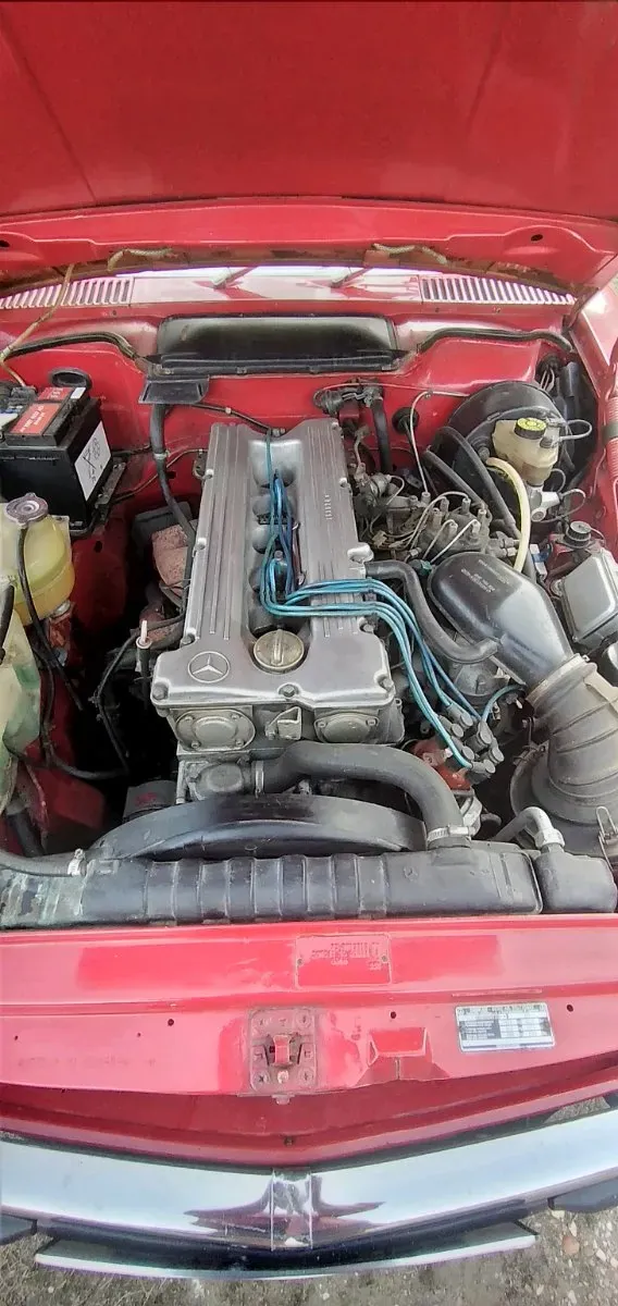 Mercedes-Benz Sl-Class 1978 photo 2