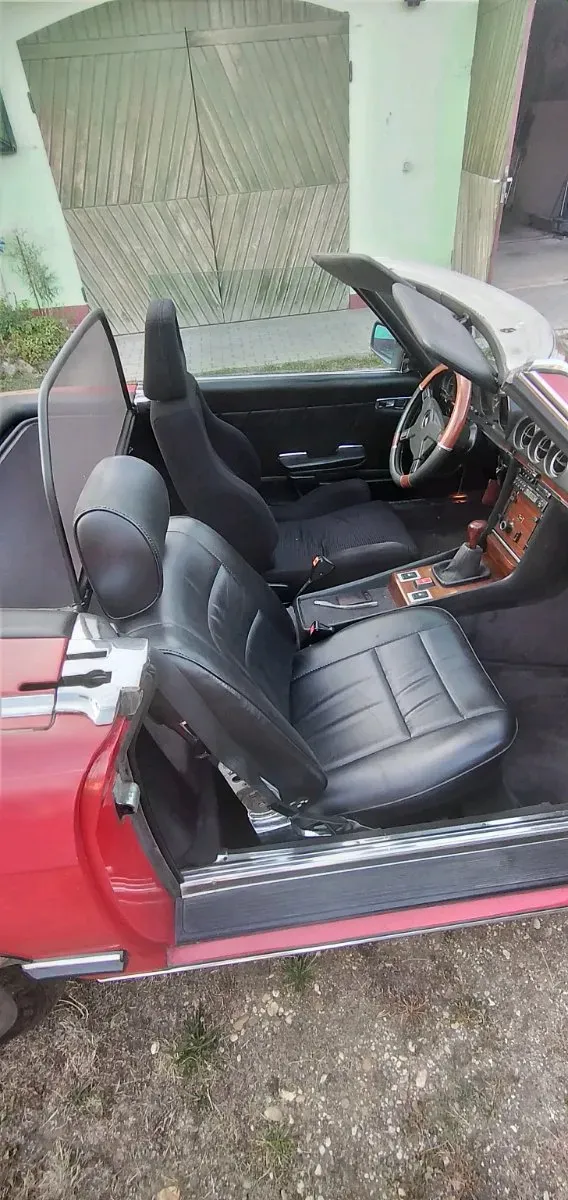 Mercedes-Benz Sl-Class 1978 photo 3