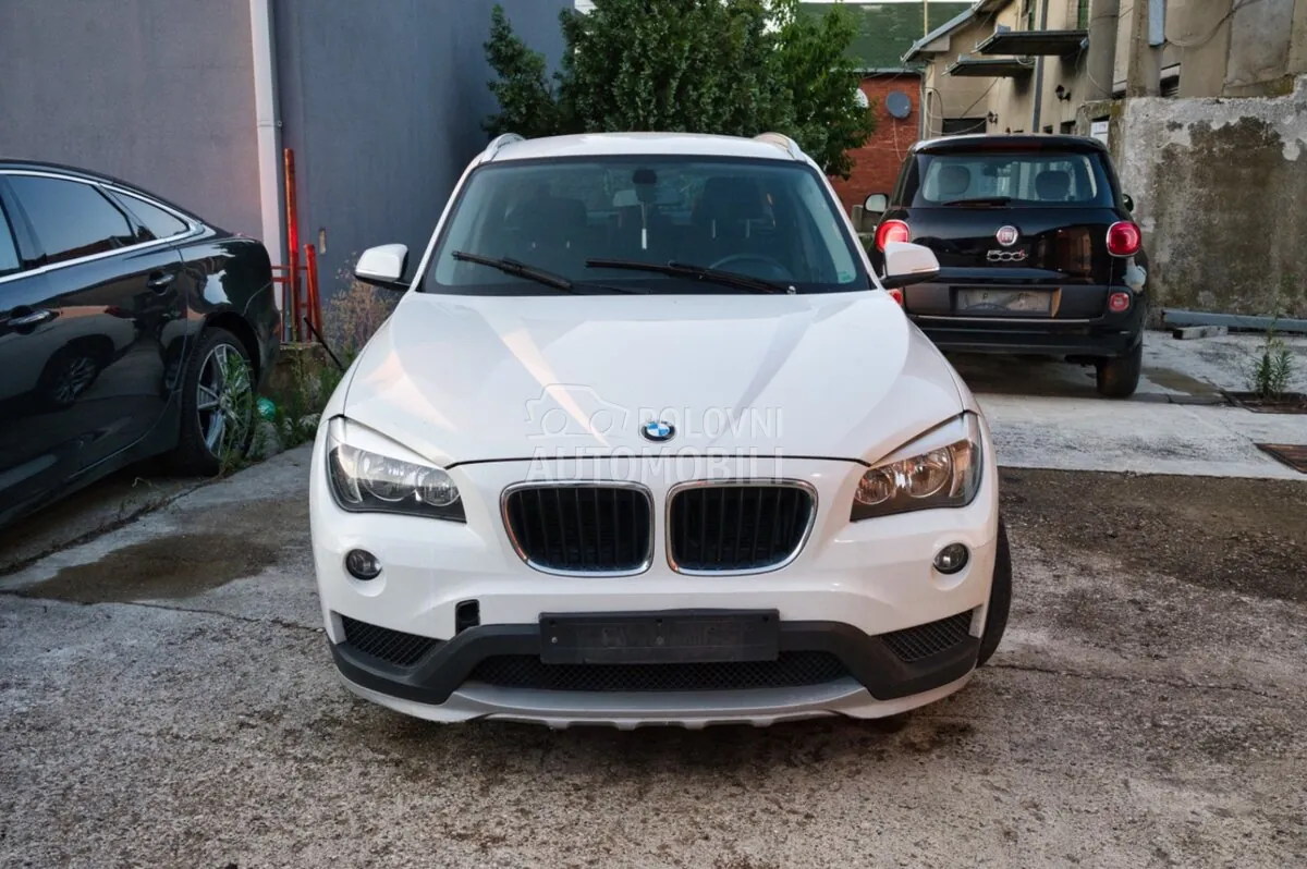 BMW X1 2015 photo 2