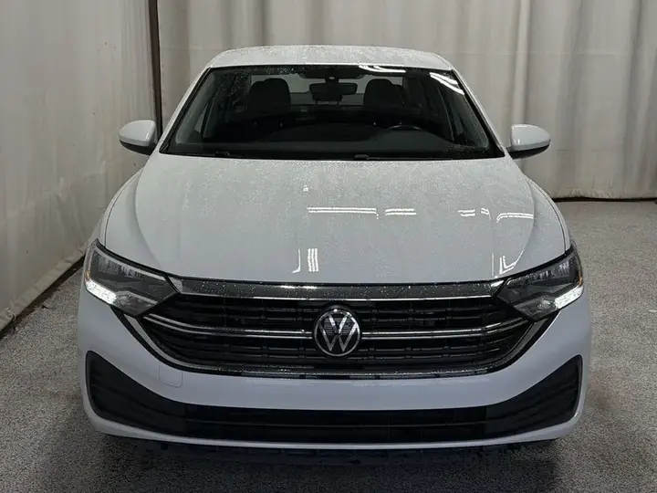 Volkswagen Jetta 2024 photo 4