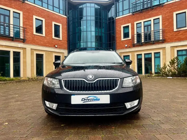 Skoda Octavia 2014 photo 2