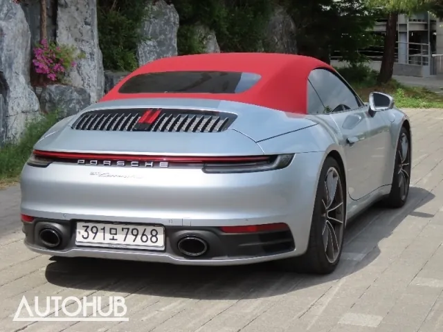 Porsche 911 2020 photo 3
