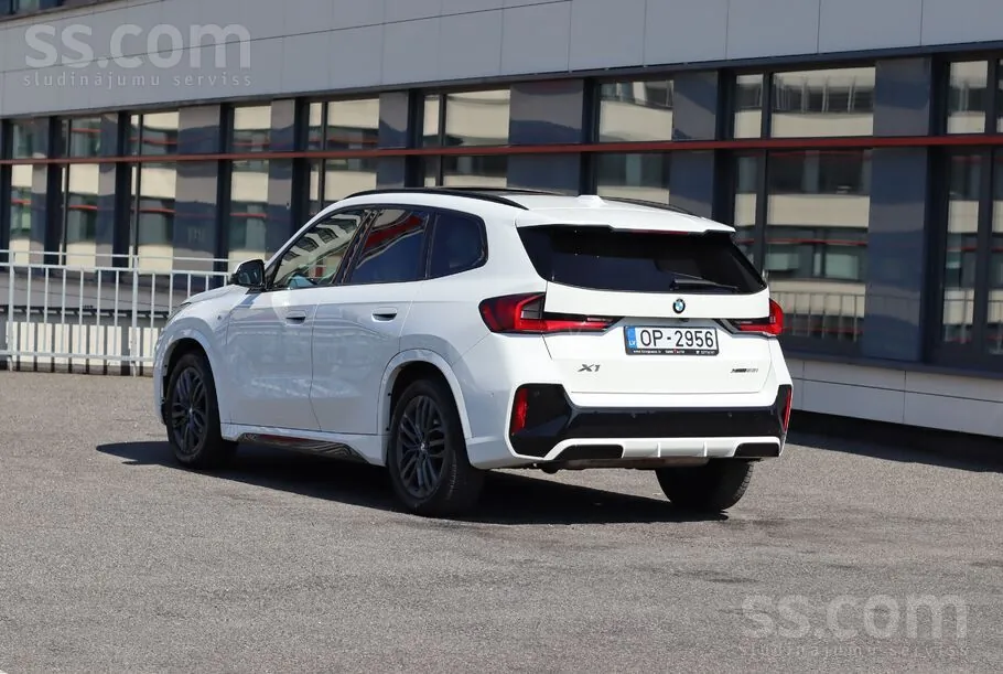 BMW X1 2022 photo 4