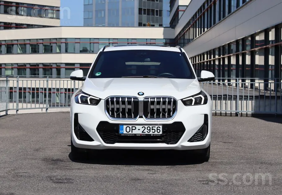 BMW X1 2022 photo 2