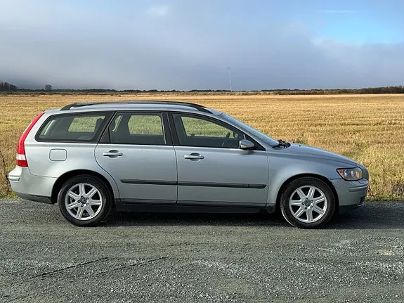 Volvo V50 2005 photo 2
