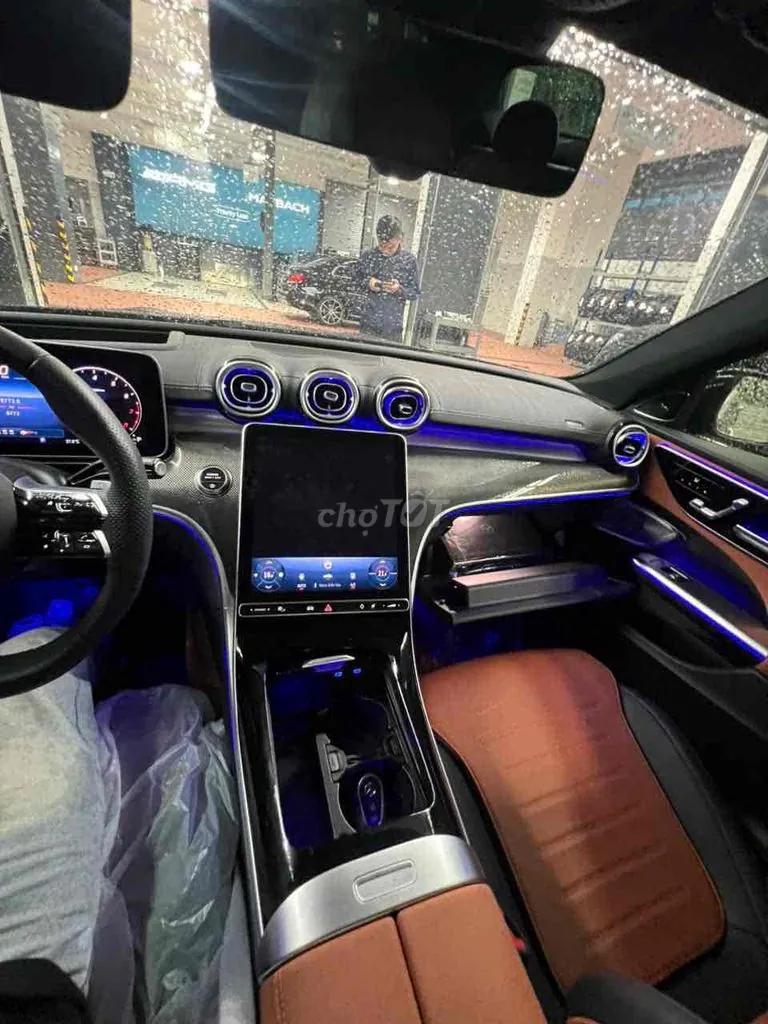 Mercedes-Benz C-Class 2025 photo 5
