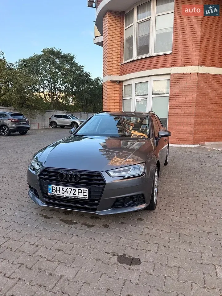 Audi A4 2017 photo 4