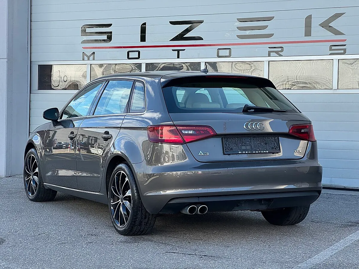 Audi A3 2015 photo 3