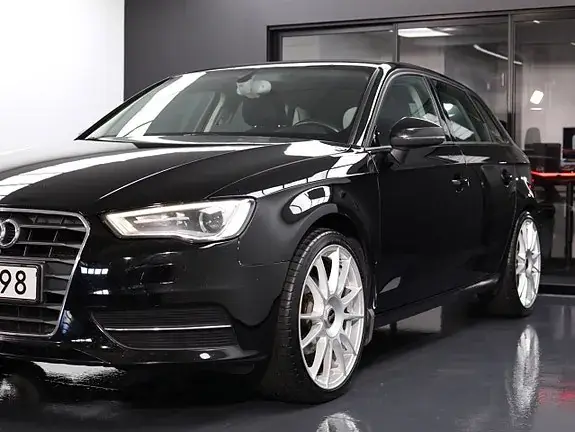 Audi A3 2013 photo 2