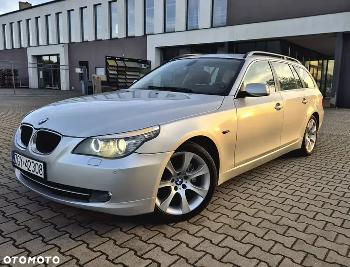 BMW 5 Series 2008 photo 2