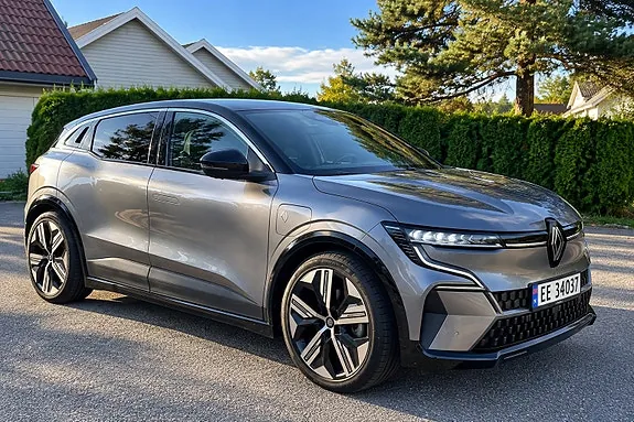 Renault Megane E-Tech 2022 photo 2