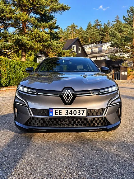 Renault Megane E-Tech 2022 photo 4
