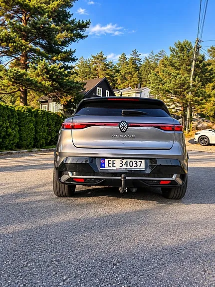 Renault Megane E-Tech 2022 photo 5