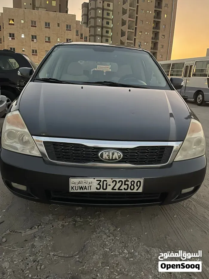 Kia Carnival 2014 photo 4