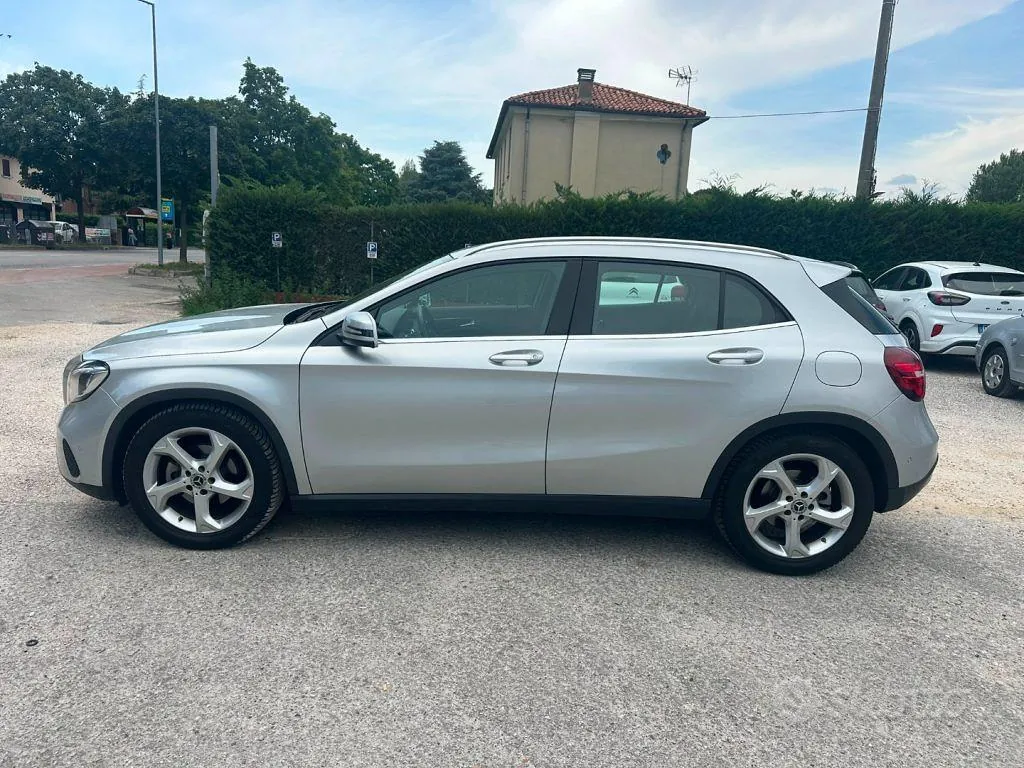 Mercedes-Benz Gla 2019 photo 2