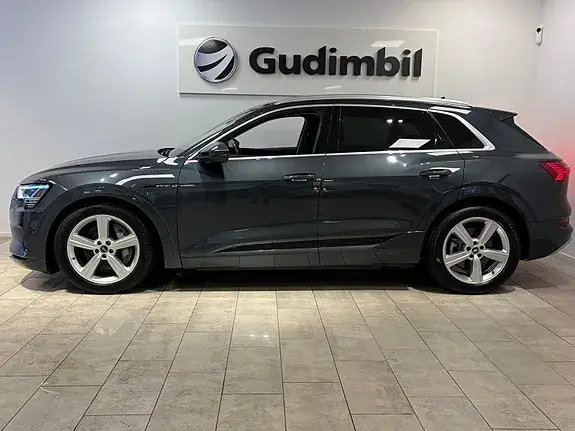 Audi E-Tron 2022 photo 2
