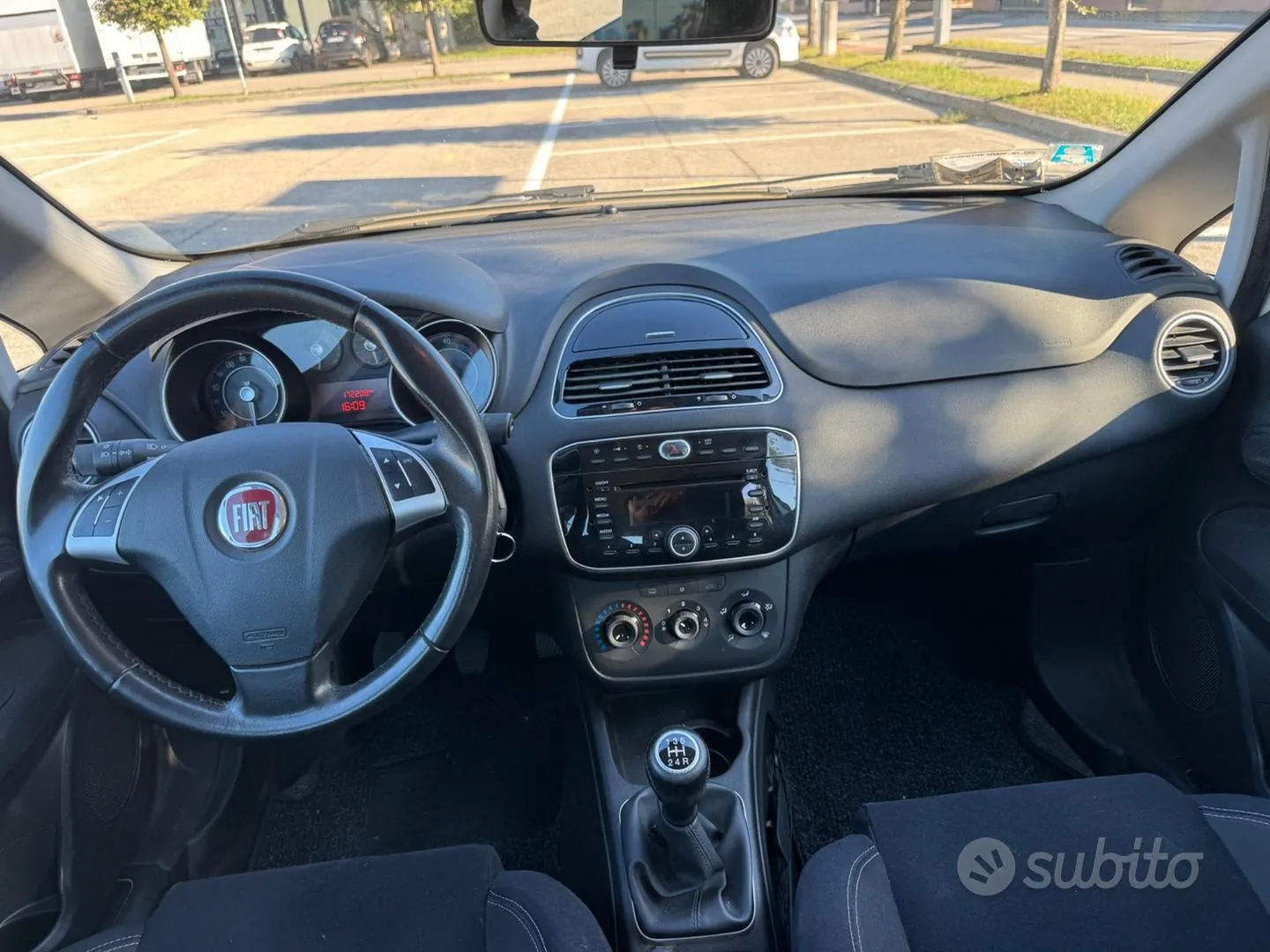 Fiat Punto 2014 photo 5