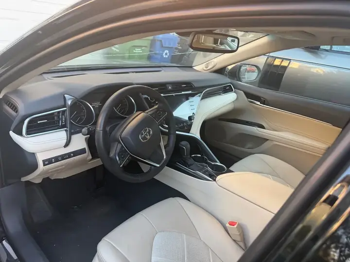 Toyota Camry 2018 photo 3