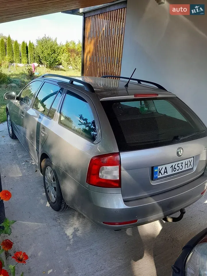 Skoda Octavia 2012 photo 3