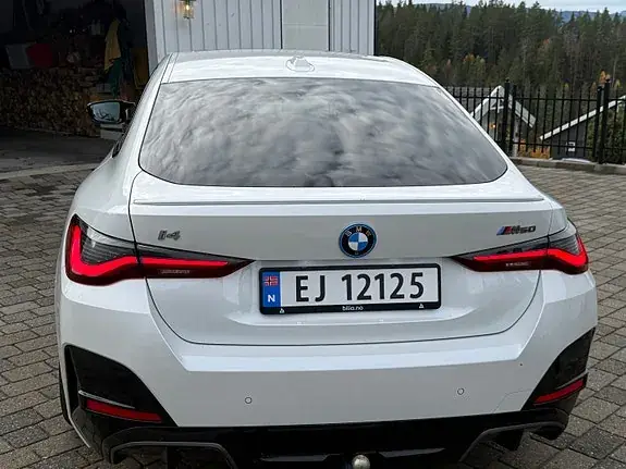 BMW I4 2024 photo 4