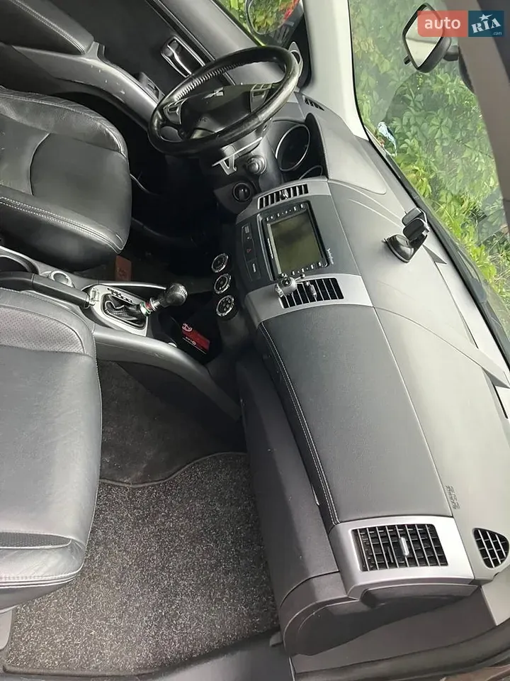 Mitsubishi Outlander Xl 2011 photo 5
