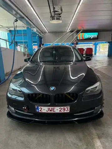 BMW 523I