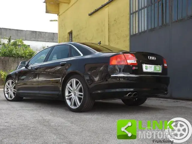 Audi S8 2006 photo 5
