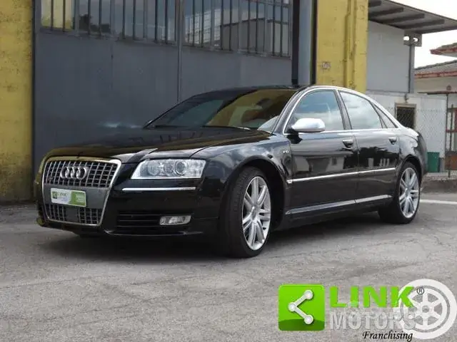 Audi S8