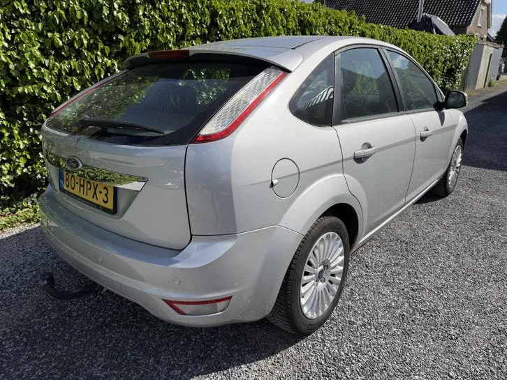 Ford Focus 2009 photo 3