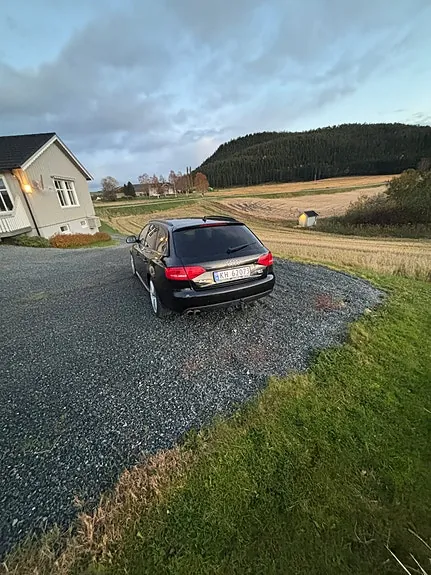 Audi A4 2009 photo 3