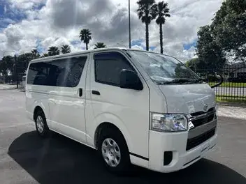Toyota Hiace 2026 photo 2