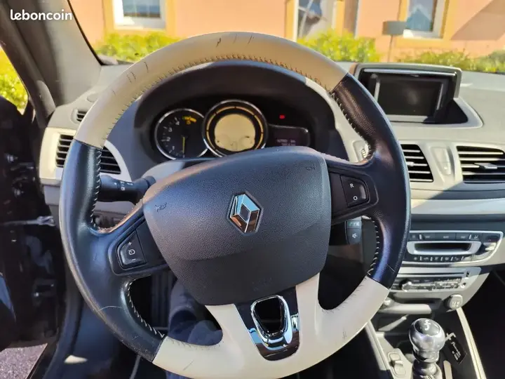 Renault Megane 2013 photo 3