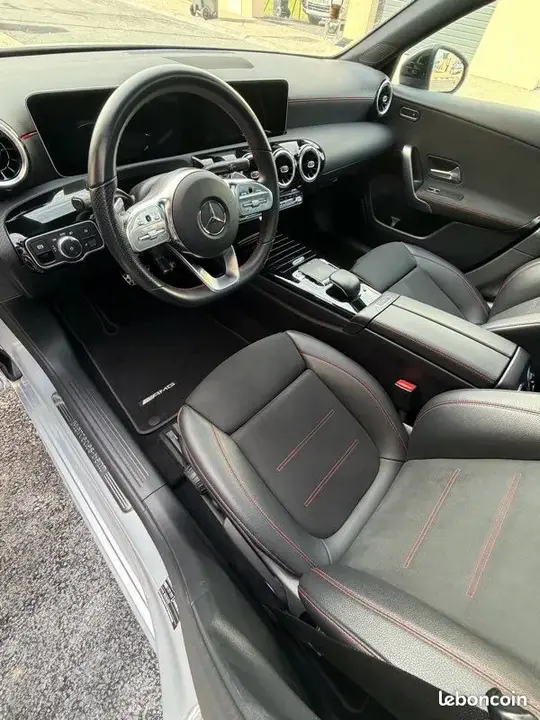 Mercedes-Benz A-Class 2019 photo 3