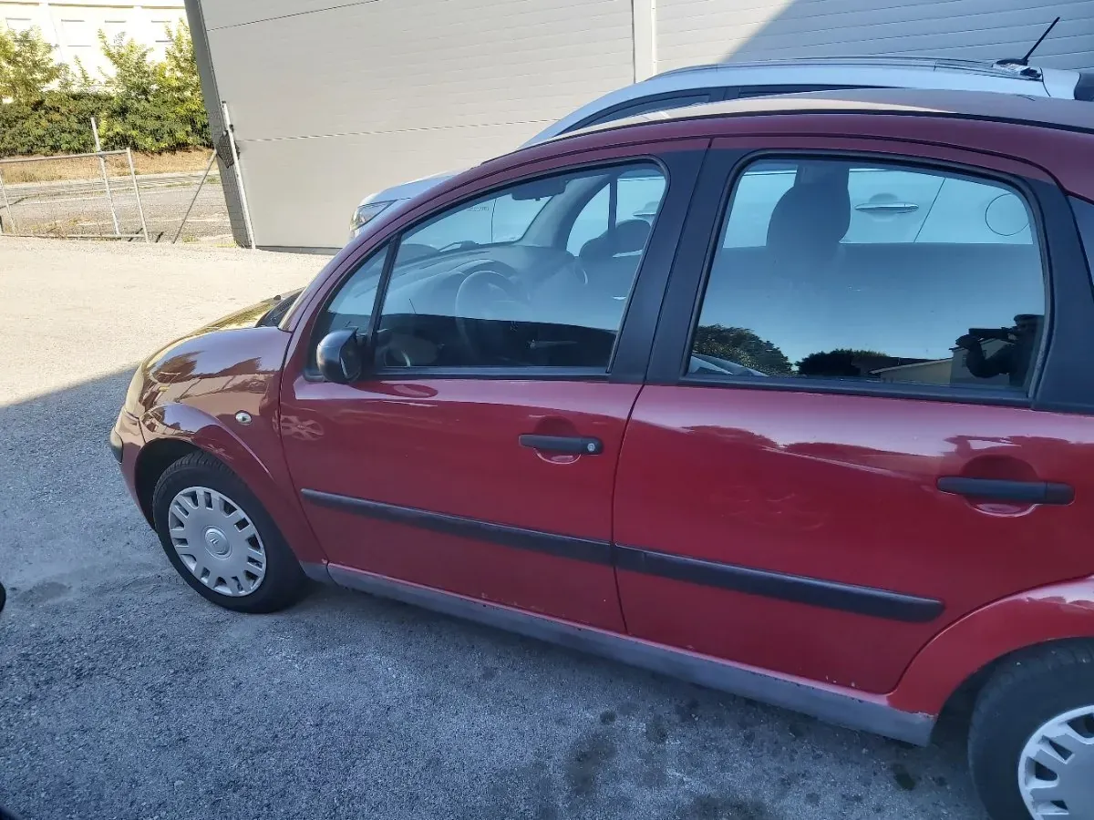Citroen C3 2006 photo 2