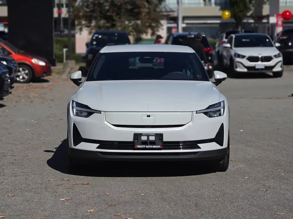Polestar 2 2025 photo 3