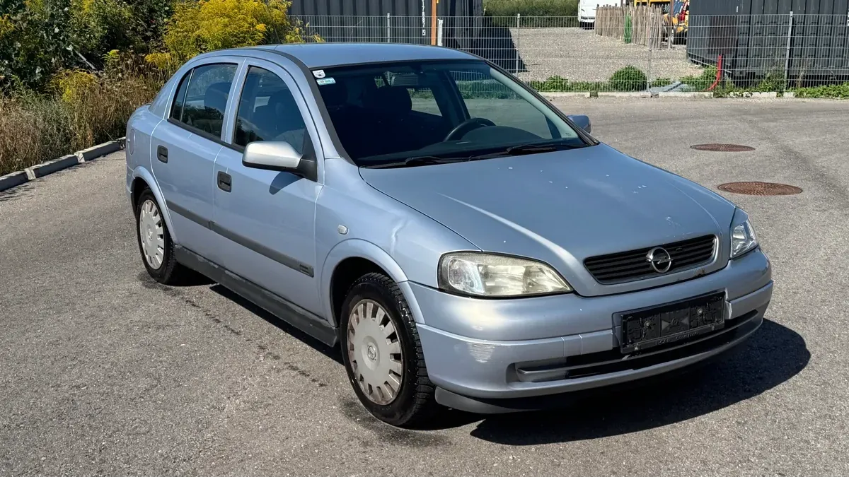 Opel Astra 2002 photo 2