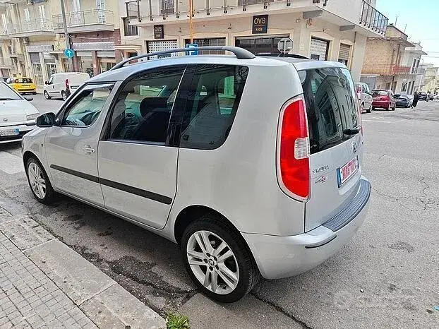 Skoda Roomster 2014 photo 4