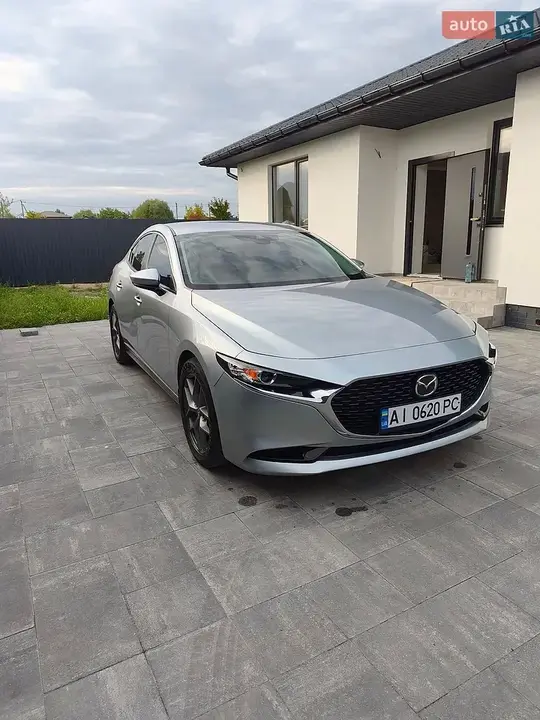 Mazda 3 2019 photo 3