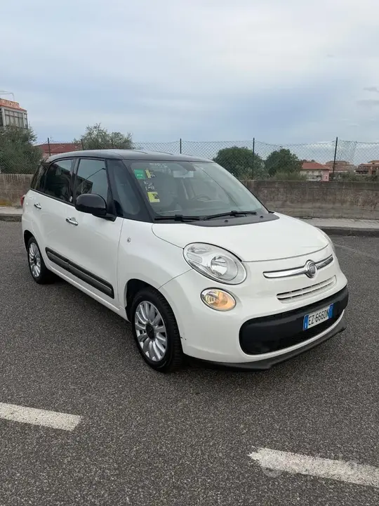 Fiat 500L 2015 photo 2