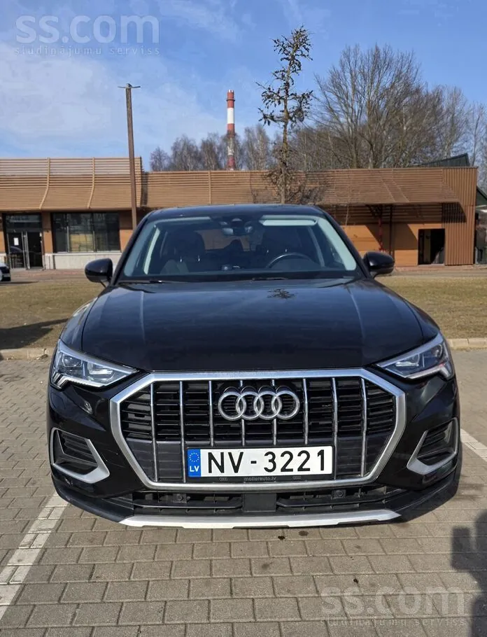 Audi Q3 2021 photo 3
