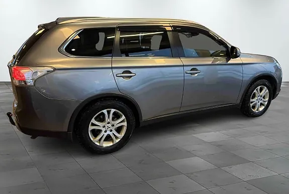 Mitsubishi Outlander 2014 photo 2