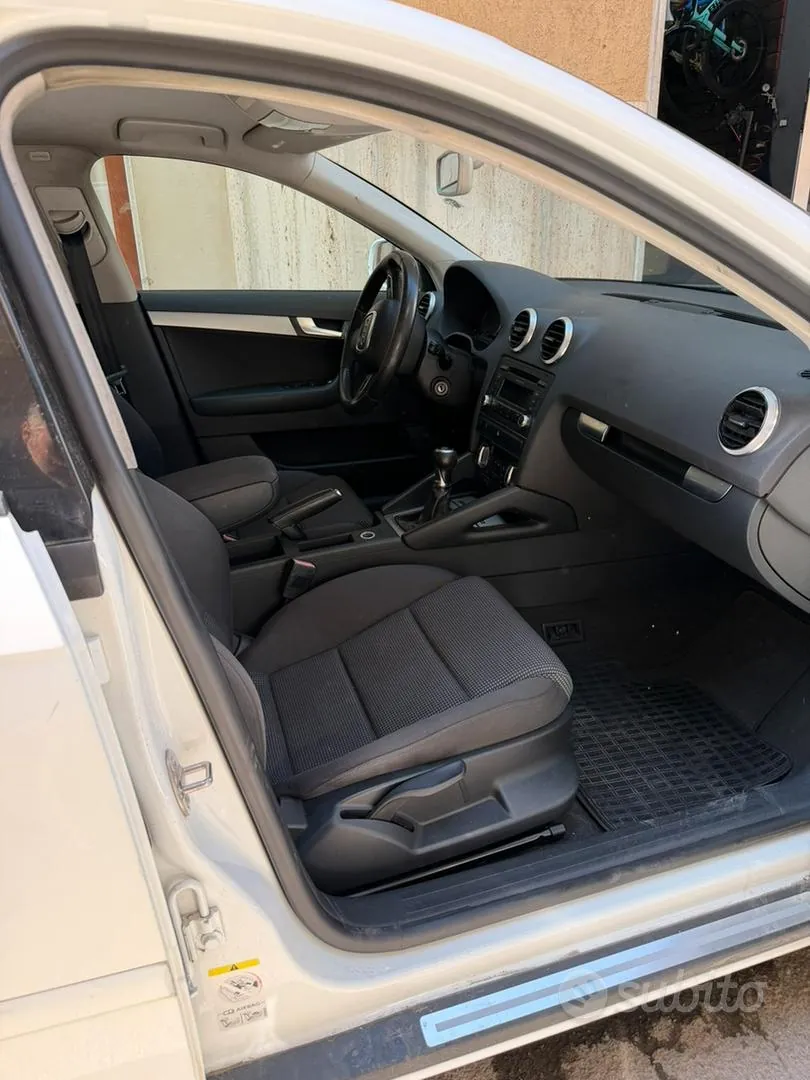 Audi A3 2011 photo 5