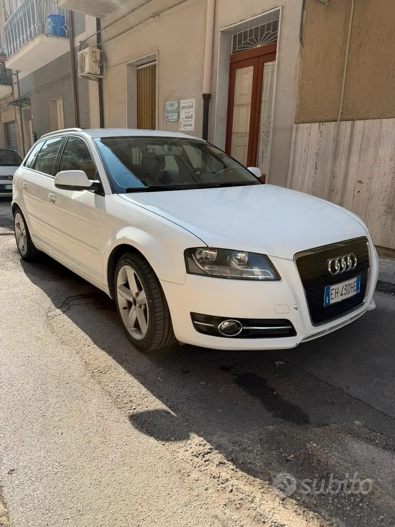 Audi A3 2011 photo 2