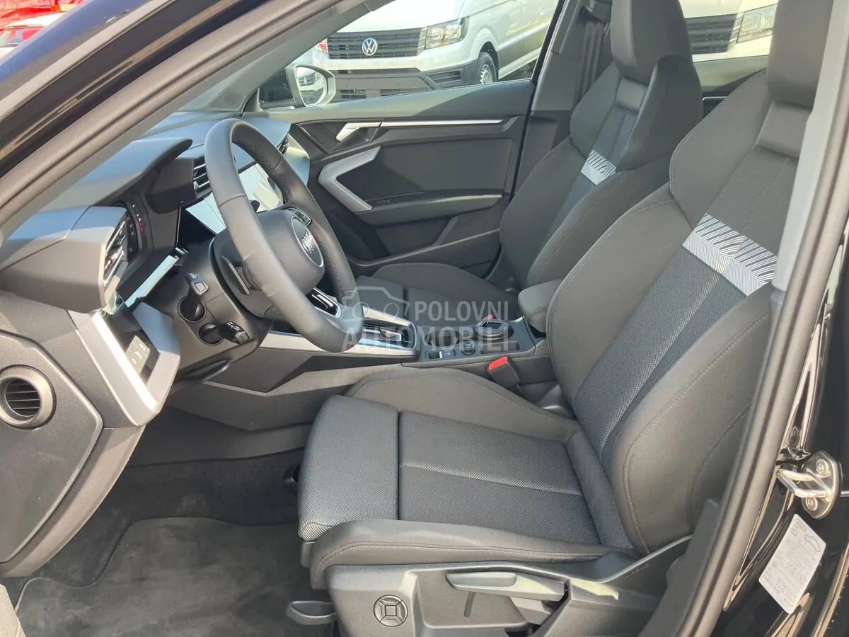 Audi A3 2024 photo 3