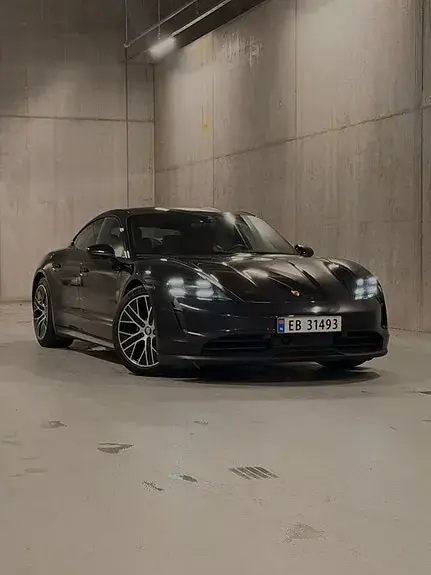 Porsche Taycan 4S