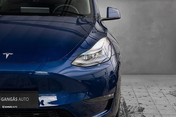 Tesla Model Y 2023 photo 4
