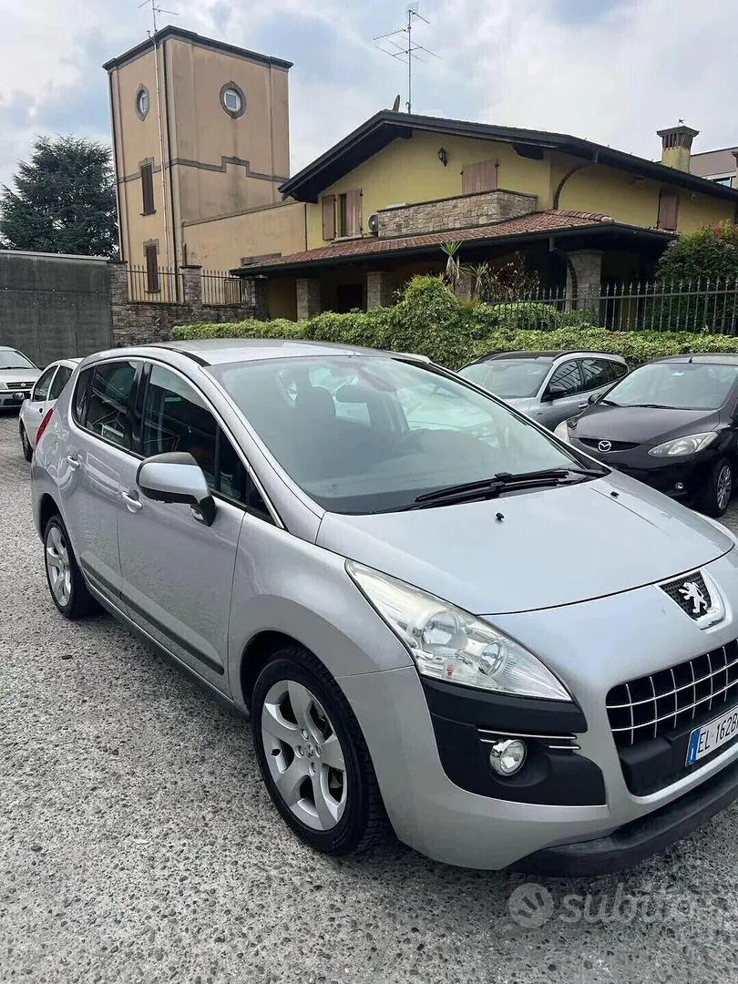 Peugeot 3008 2011 photo 2